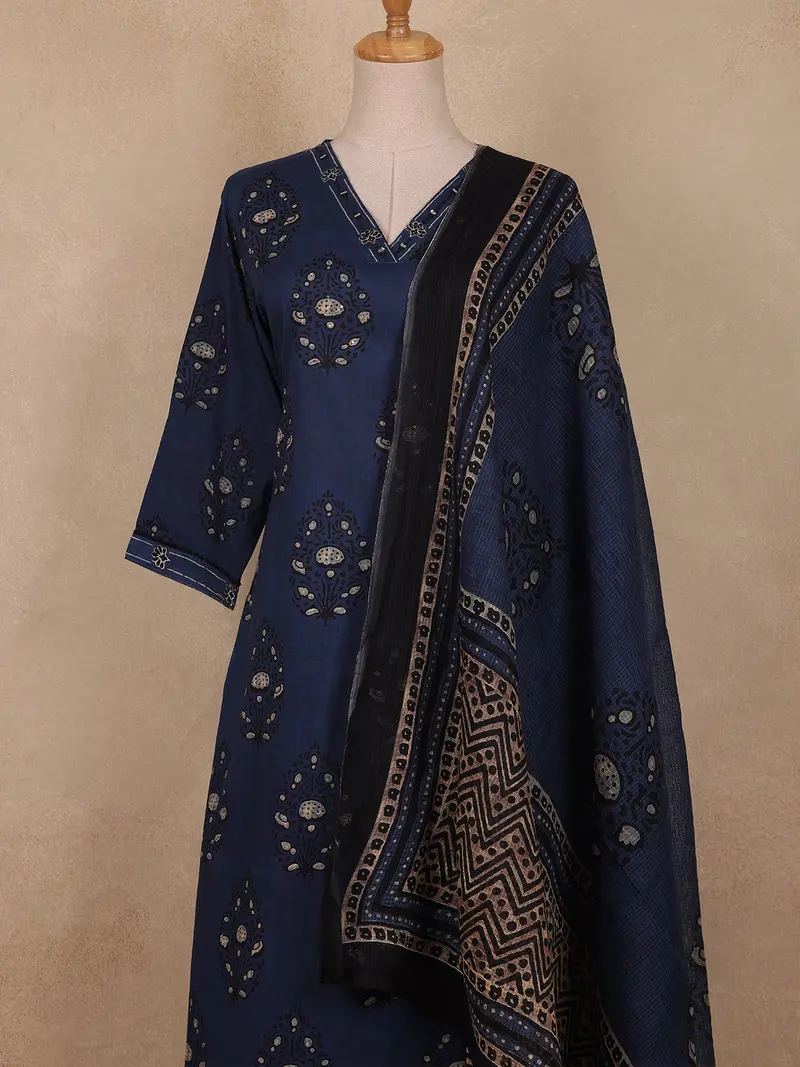 Navy Blue Ethnic Printed Design Cotton Straight Cut Salwar Suit With Dupatta 2