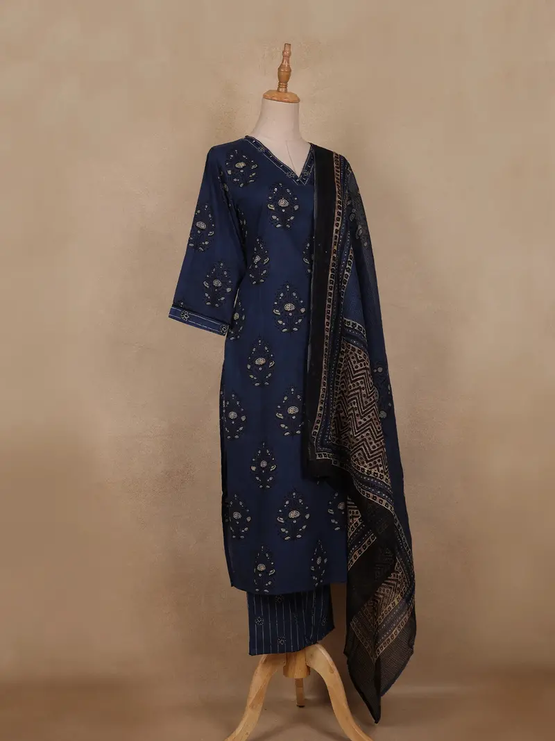 Navy Blue Ethnic Printed Design Cotton Straight Cut Salwar Suit With Dupatta 4