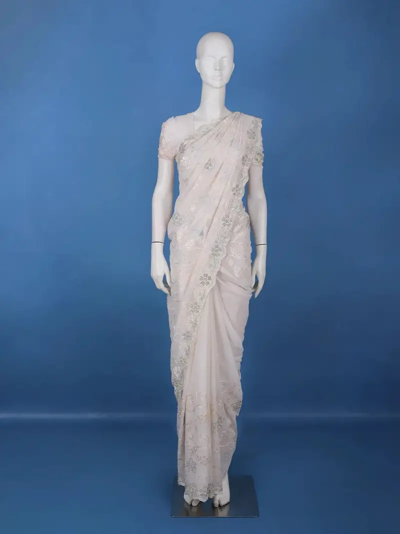 Off-White Floral Embroidered Synthetic Saree With Scallop Border 1