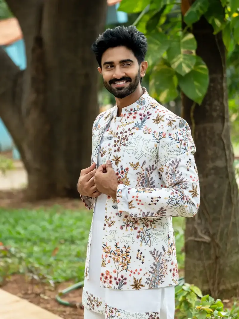 Off White Floral Embroidery Georgette Sherwani And Pant Set 2