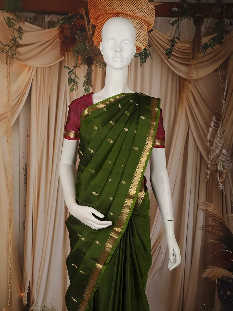Olive Green Butta Woven Design Kanchipuram Silk Saree With Zari Border 2
