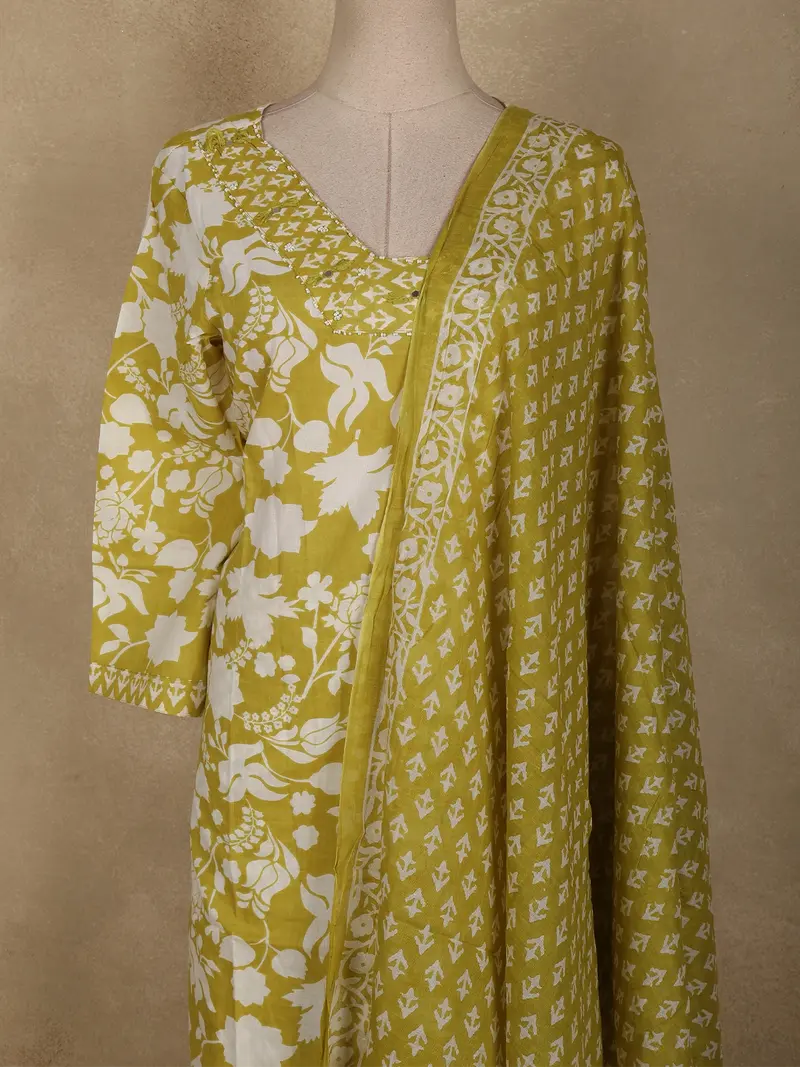 Olive Green Floral Printed Design Cotton Straight Cut Salwar Suit With Dupatta 2