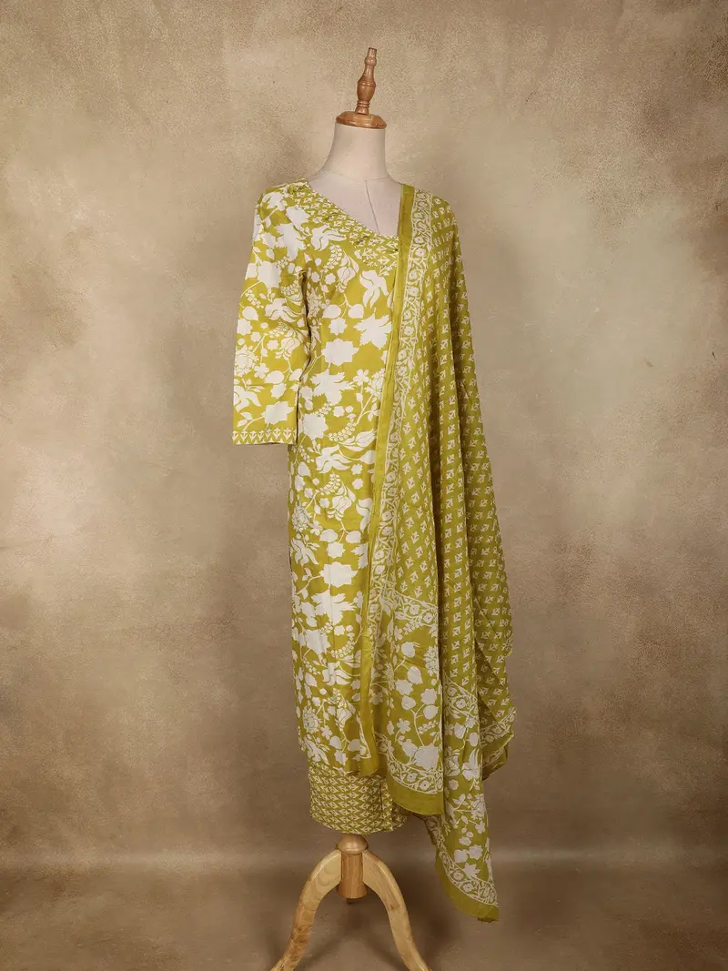 Olive Green Floral Printed Design Cotton Straight Cut Salwar Suit With Dupatta 4