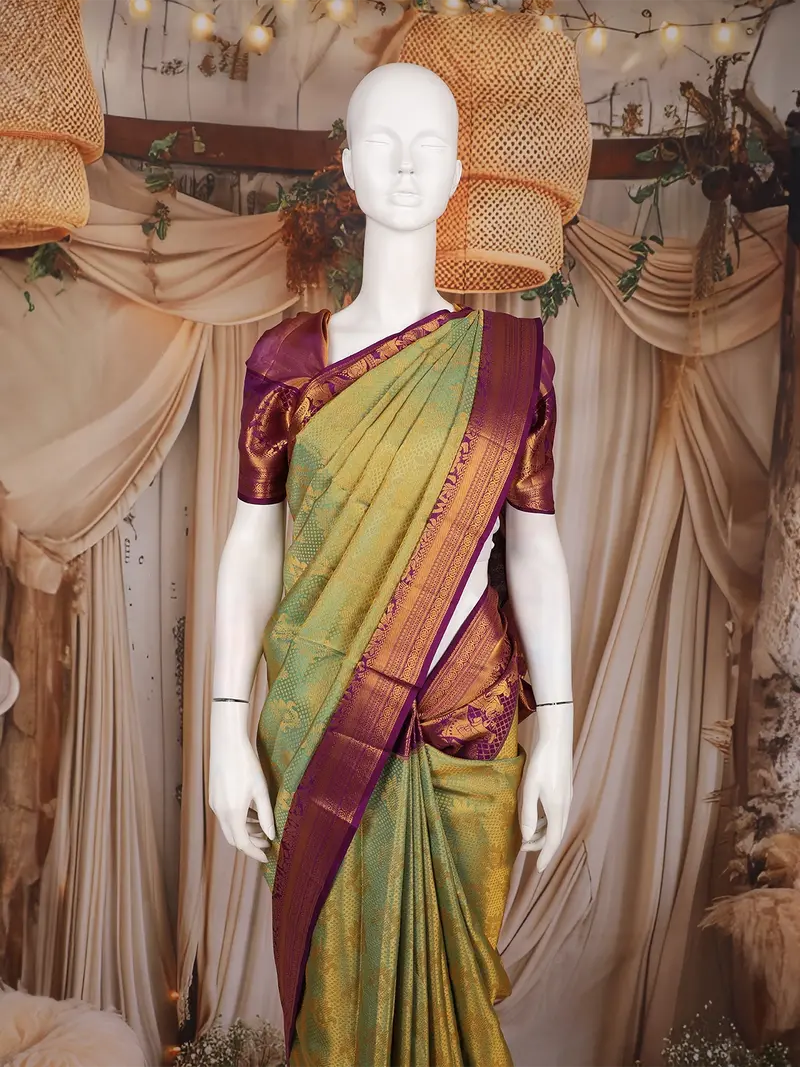 Olive Green Floral Woven Design Pure Kanchipuram Silk Saree With Contrast Woven Border 2