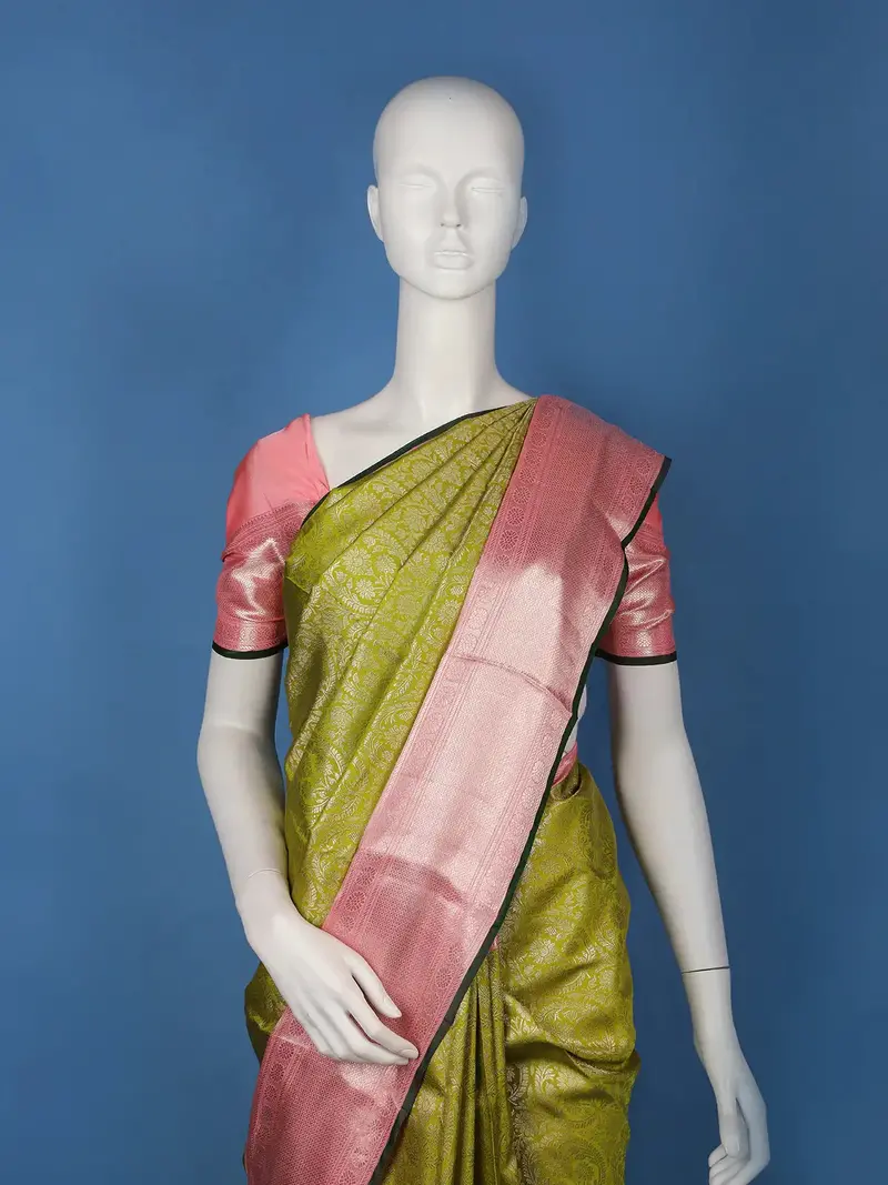 Olive Green Floral Woven Kanchipuram Silk Saree With Contrast Pink Zari Border 2