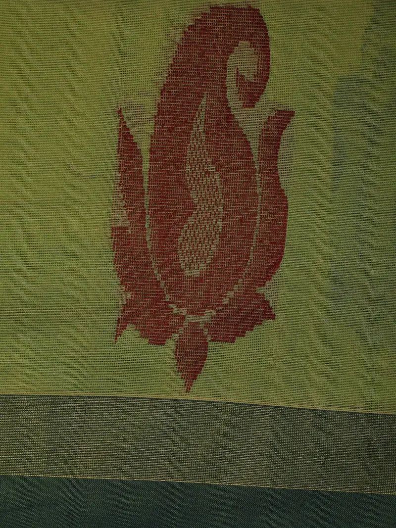 Olive Green Paisley Motif Design Cotton Saree With Dark Green Border 2
