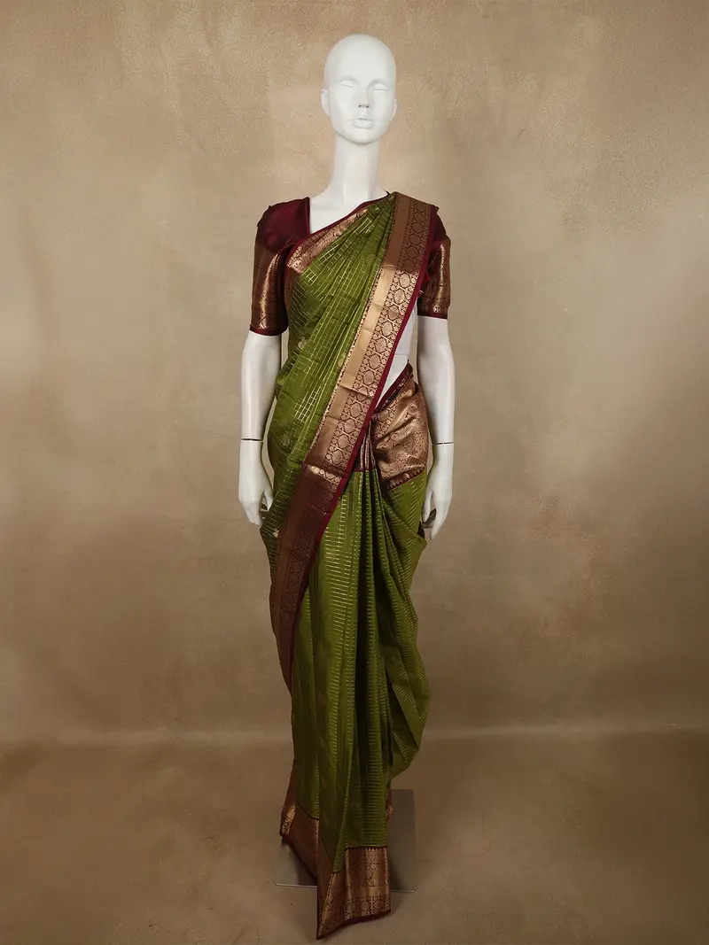 Olive Leaf Green Mini Checked Zari Woven Design Pure Kanchipuram Silk Saree With Contrast Peacock Zari Border 1