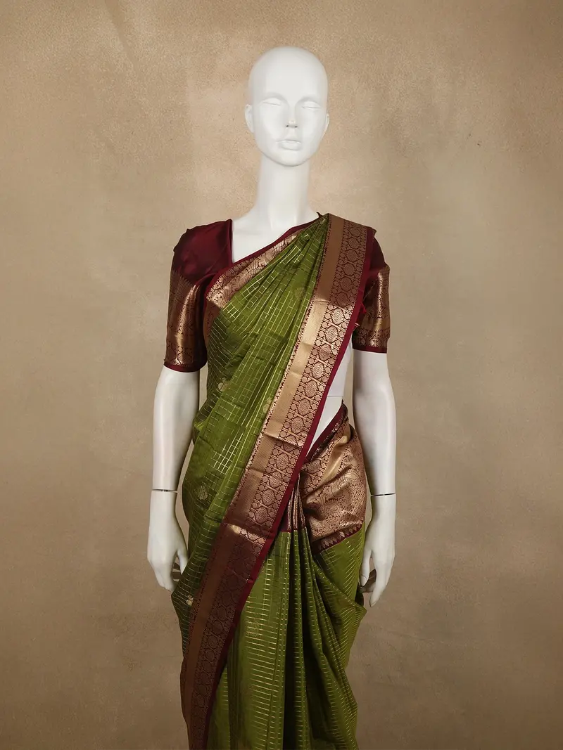 Olive Leaf Green Mini Checked Zari Woven Design Pure Kanchipuram Silk Saree With Contrast Peacock Zari Border 2