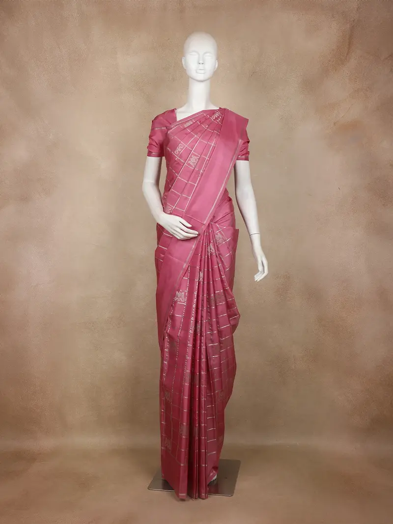 Onion Pink Checked With Floral Woven Design Pure Kanchipuram Silk Saree 1