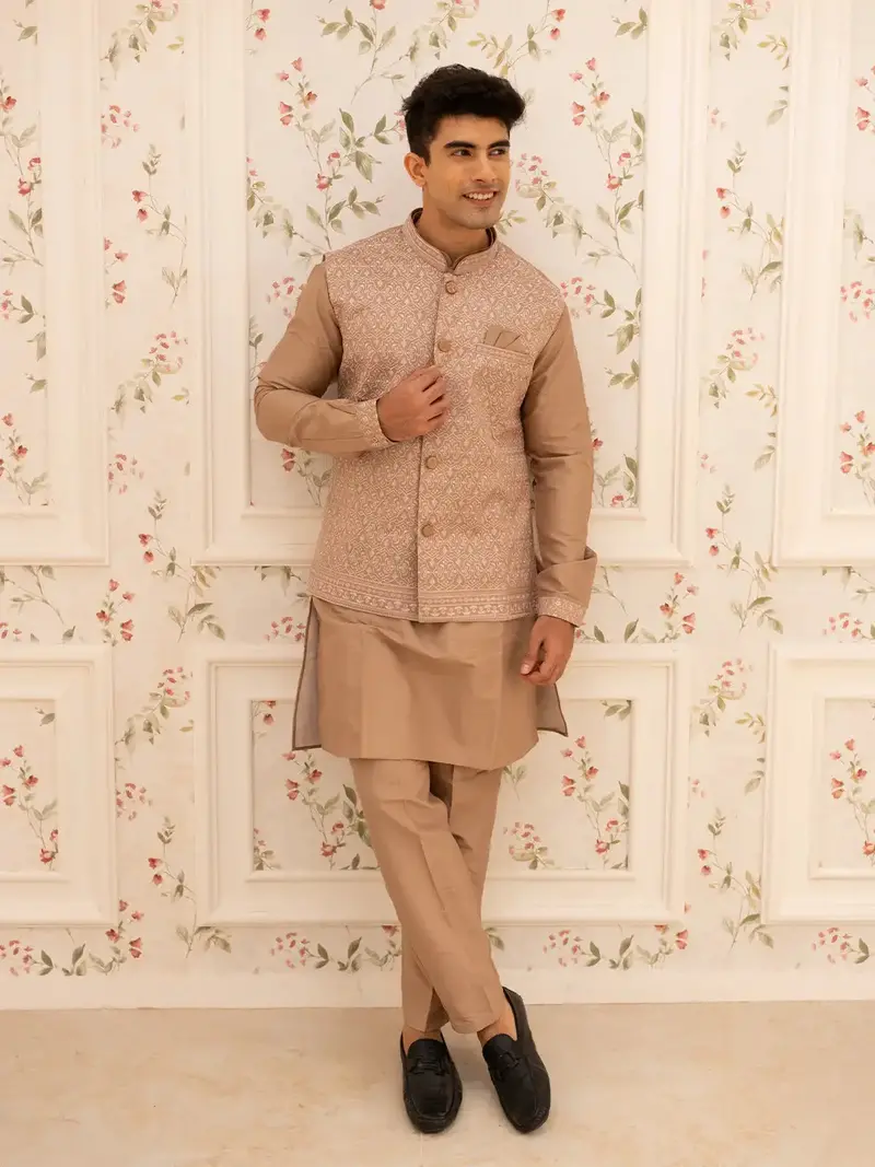 Onion Pink Embroidered Cotton Kurta For Men 1