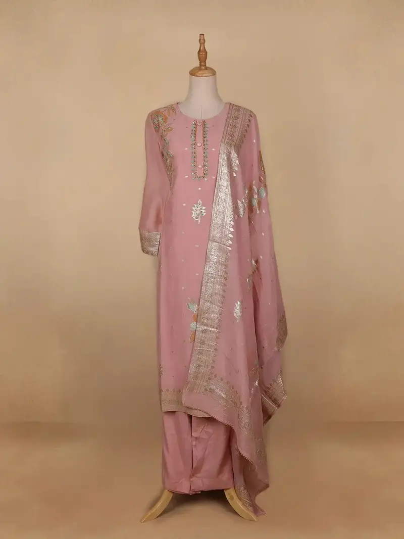 Onion Pink Floral Design Organza Salwar Suit 1