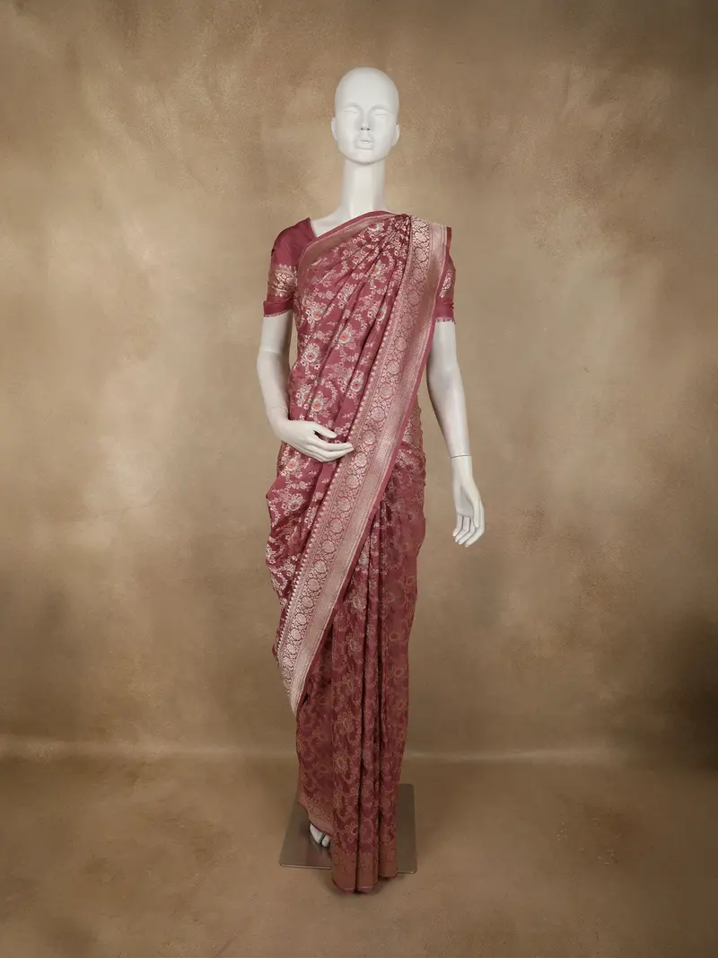 Onion Pink Floral Zari Woven Design Pure Banarasi Silk Saree With Zari Border 1