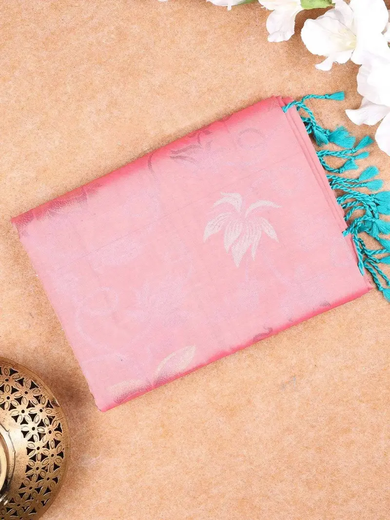 Onion Pink Soft Silk Saree With Flower And Plant Design On The Body And Without Border 1
