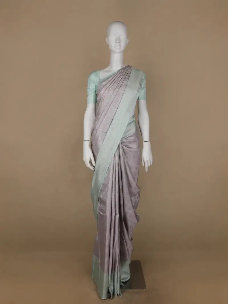 Pale Lavender Floral Woven Pure Kanchipuram Silk Saree 1