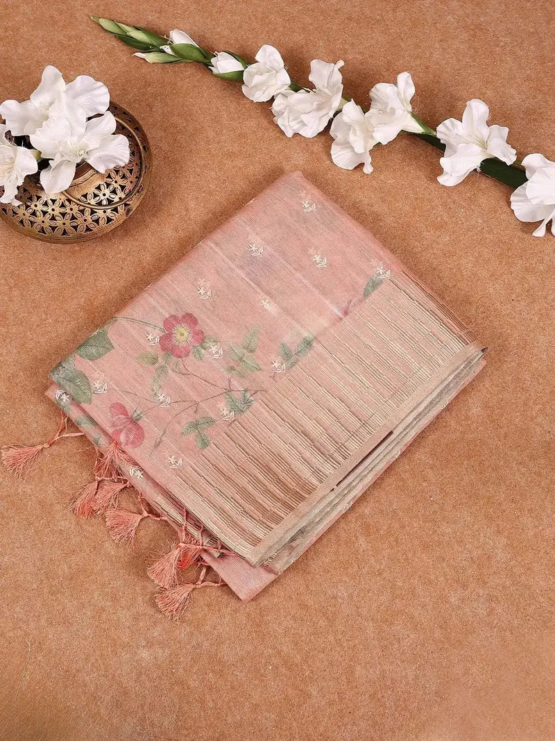 Pale Pink Banarasi Saree With Flower And Leaf Design On The Body Without Border 1