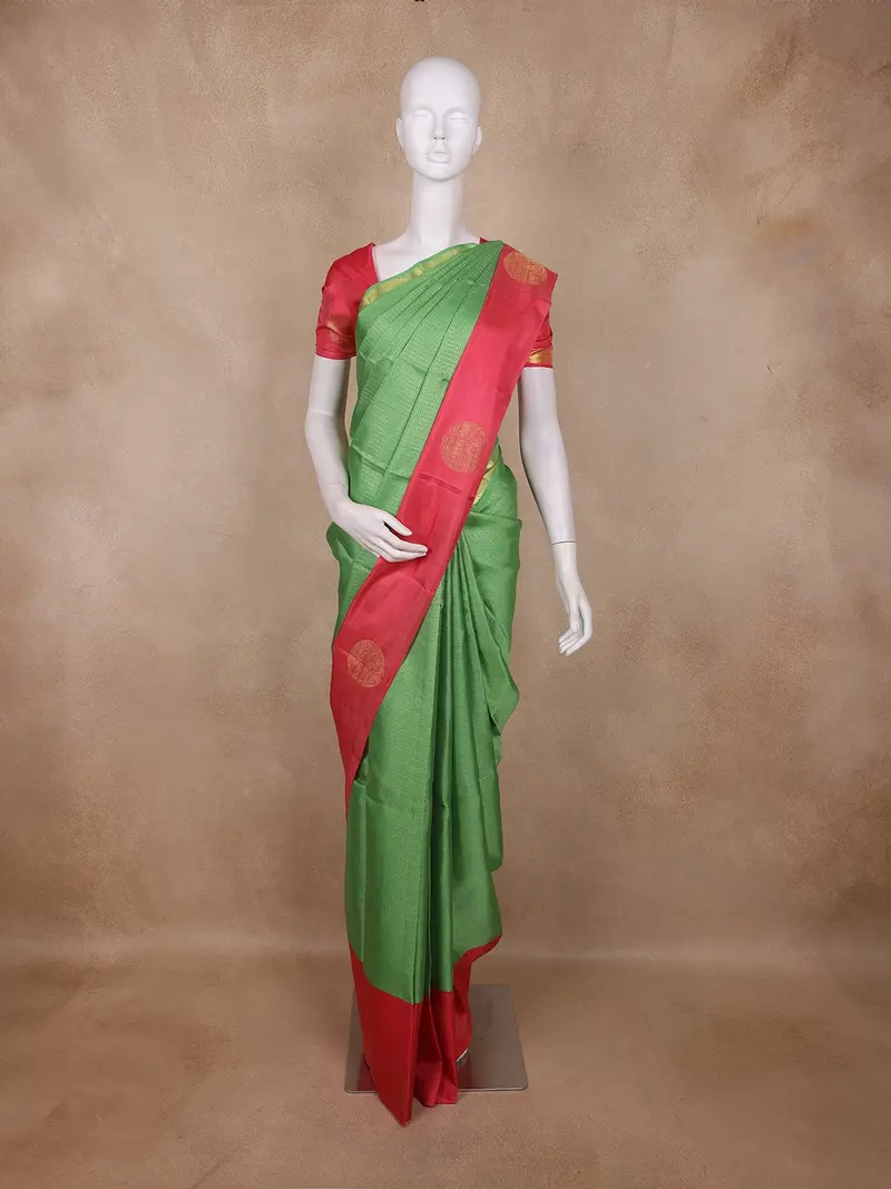 Parrot Green Checked Zari Woven Design Pure Kanchipuram Silk Saree With Contrast Red Border 1