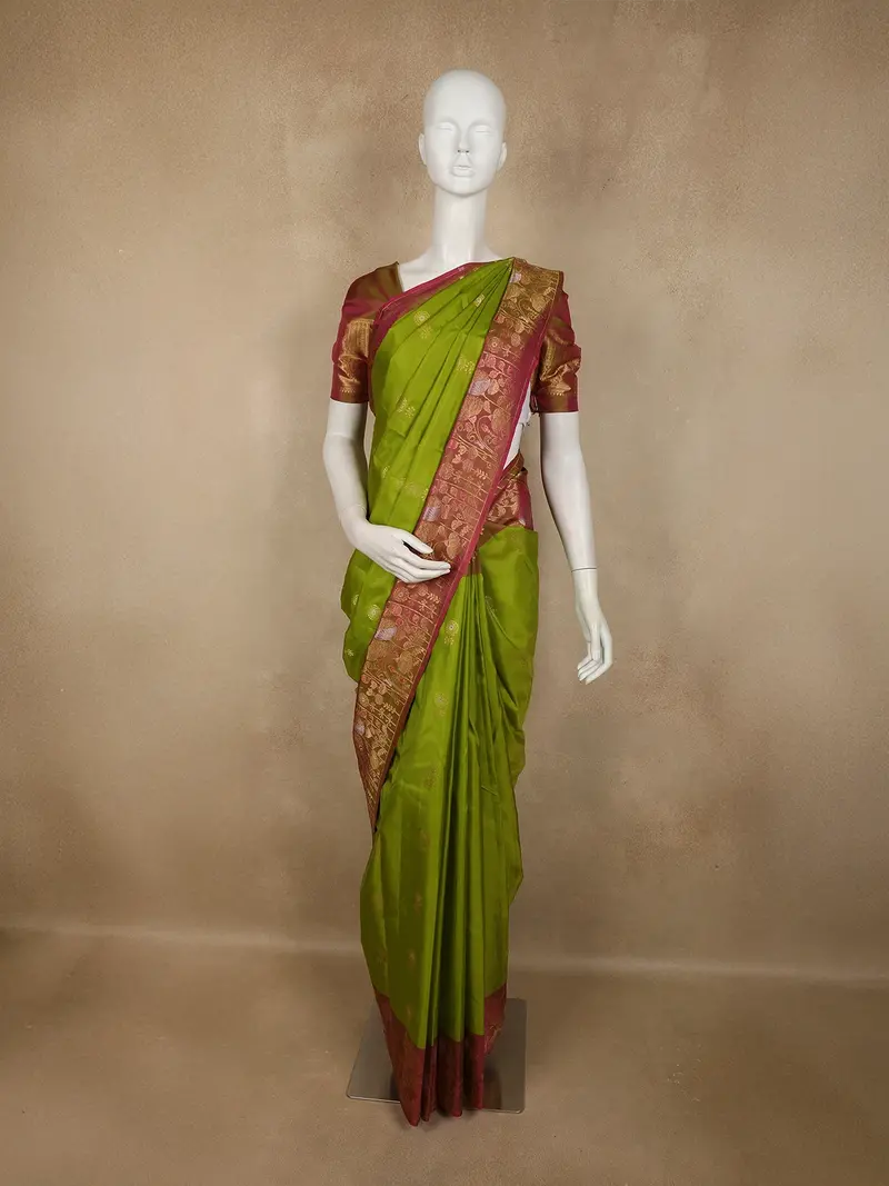Parrot Green Floral Woven Design Pure Kanchipuram Silk Saree With Contrast Floral Zari Border 1