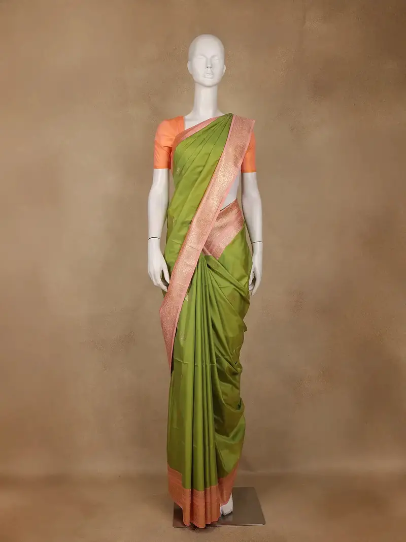 Parrot Green Peacock Motif Woven Soft Silk Saree With Peach Zari Border 1
