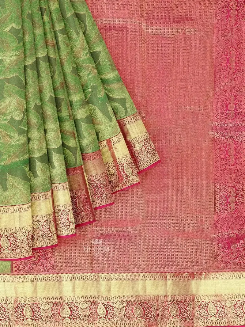 Parrot Green Pure Kanchipuram Silk Saree With Floral Motif On The Body And Contrast Zari Border 1