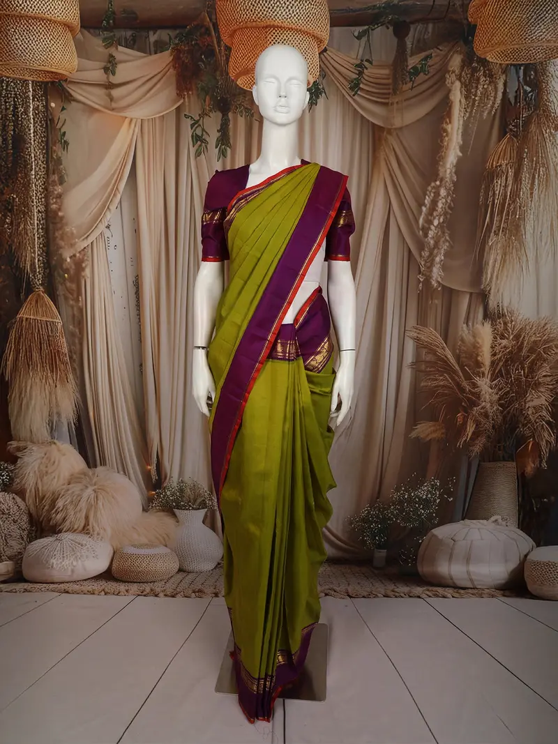Parrot Green Woven Design Pure Kanchipuram Silk Saree With Contrast Zari Border 1