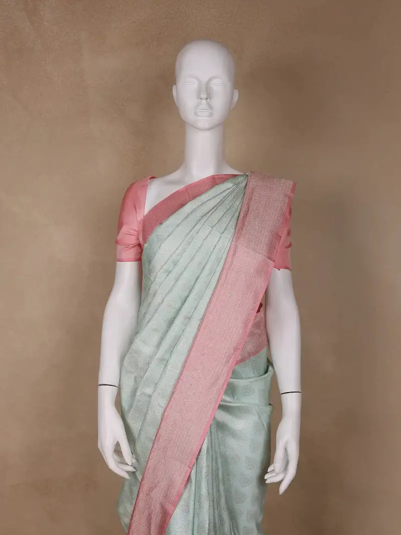 Pastel Green Floral Woven Pure Kanchipuram Silk Saree 2