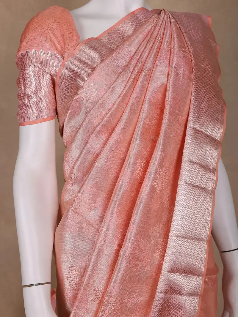 Pastel Pink Floral Woven Pure Kanchipuram Silk Saree 2