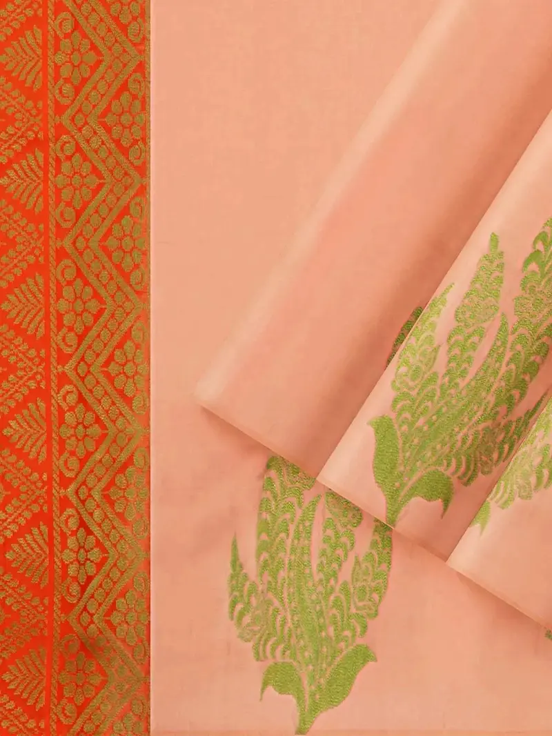 Peach Art Silk Saree With Floral Motif On The Body And Without Border 2