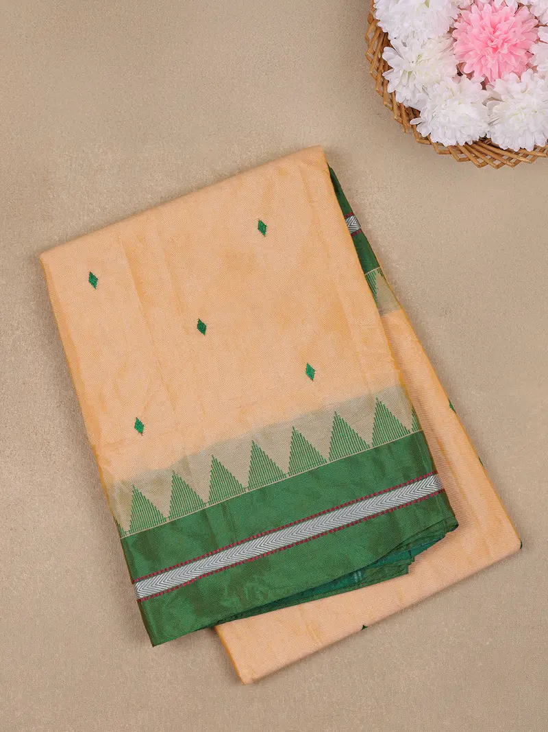 Peach Diamond Motif Design Cotton Saree With Contrast Green Temple Border 1