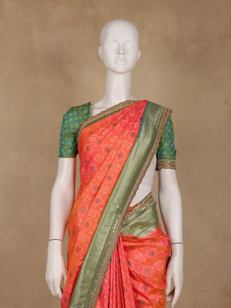 Peach Geometric Diamond Designed Silk Saree 2