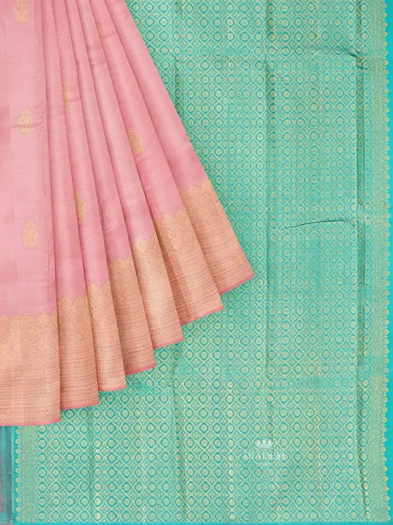 Peach Pink Pure Kanchipuram Bridal Silk Saree With Floral Motif On The Body And Without Border 1