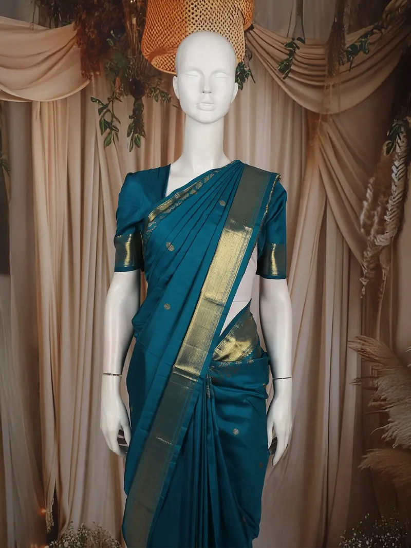 Peacock Blue Butta Zari Woven Design Pure Kanchipuram Silk Saree With Peacock Zari Border 2