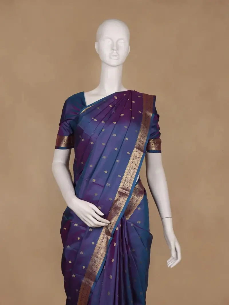 Peacock Blue Diamon Design Woven Pure Kanchipuram Silk Saree 2