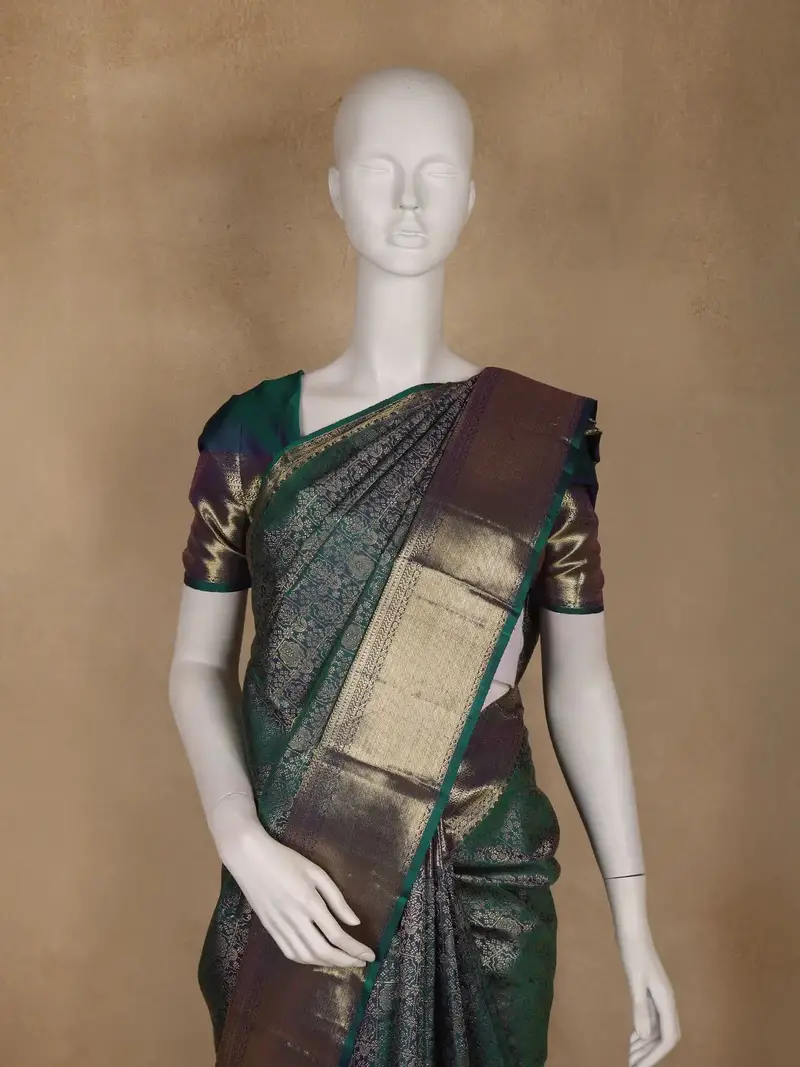 Peacock Blue Floral Woven Pure Kanchipuram Silk Saree 2