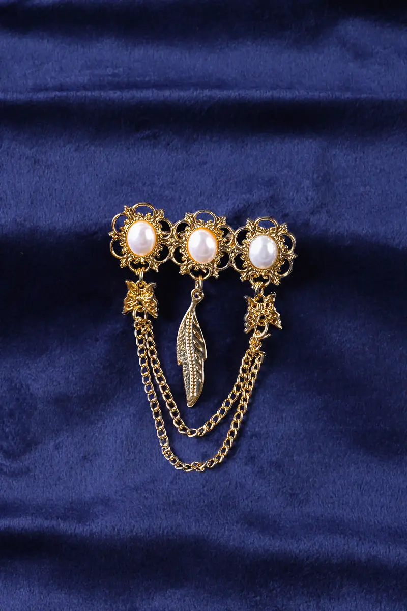 Pearl And Feather Butterflies Gold Tone Designer Brooch 2