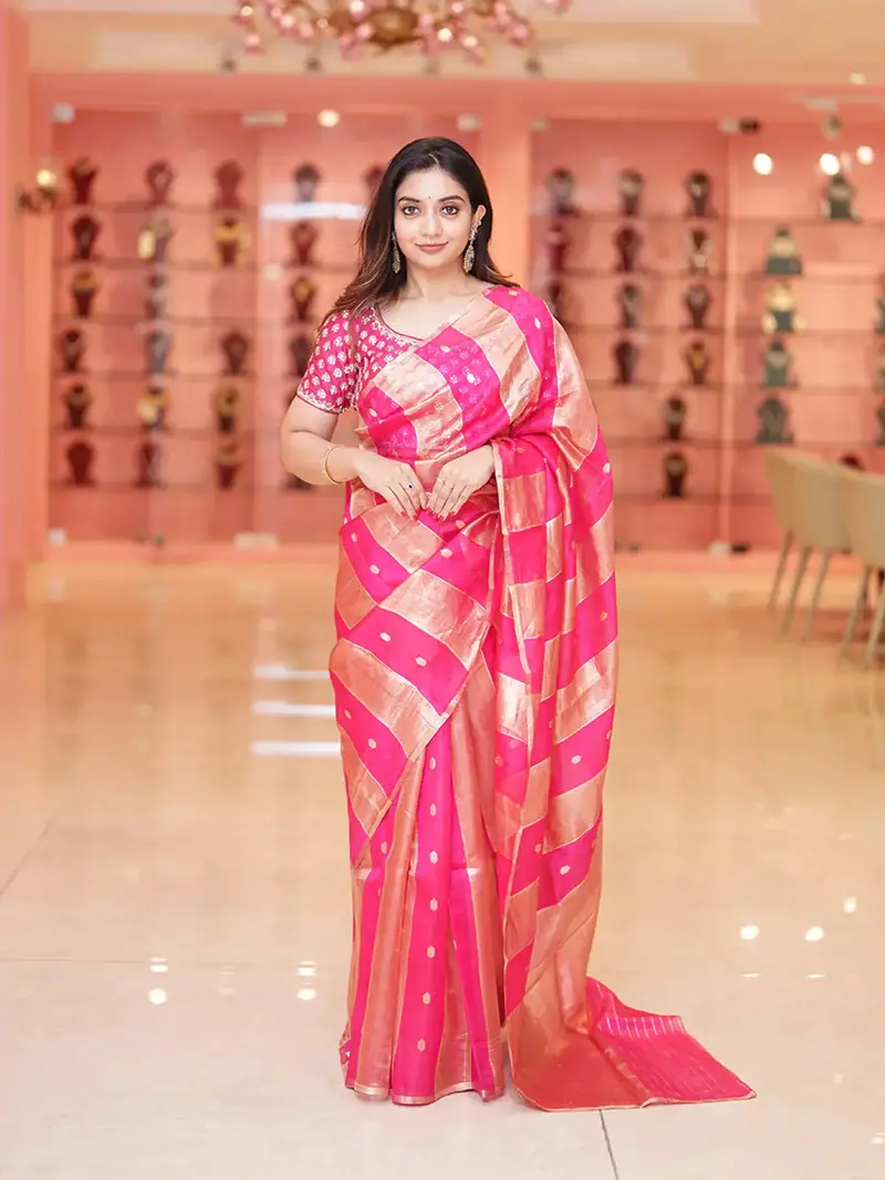 Pink And Gold Butta Designed Tissue Organza Saree 1