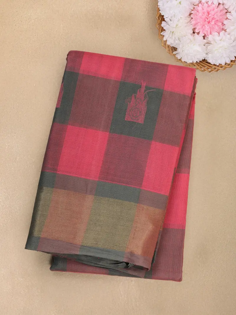 Pink And Green Checked Design Cotton Saree With Woven Border 1
