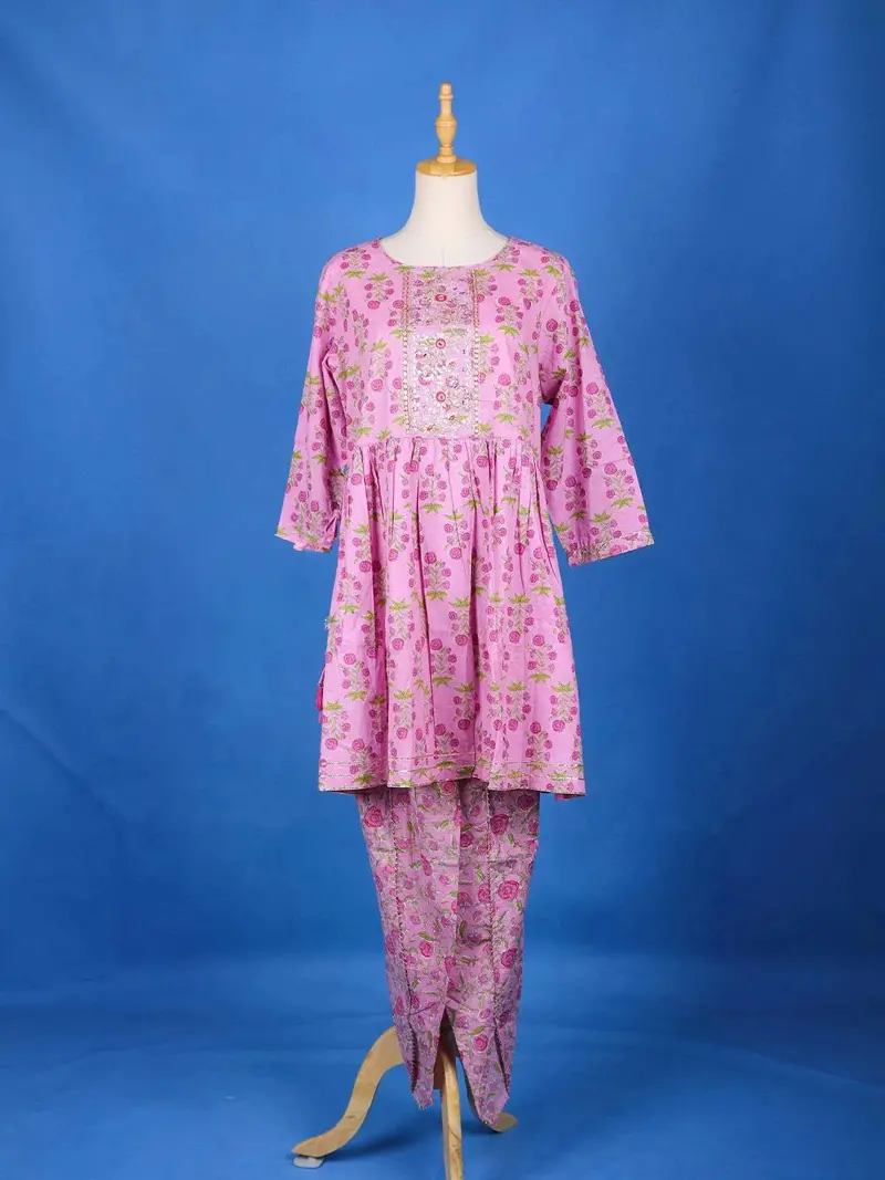 Pink Cotton Salwar Suit Adorned With Floral Designs, With 3/4 Sleeve And Dhoti Pants 1