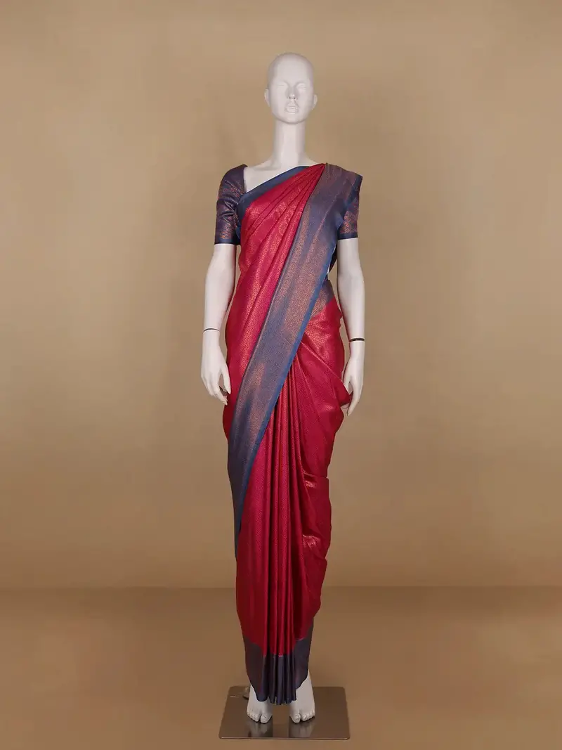 Pink Diamond Pattern Zari Weaving Soft Silk Saree 1