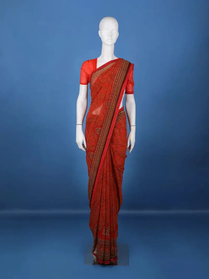 Pink Floral Printed Design Georgette Saree 1