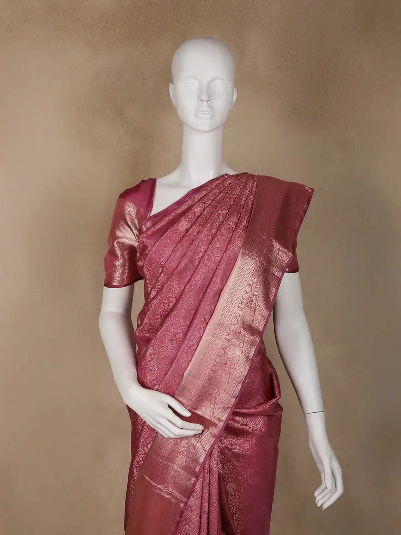 Pink Floral Woven Pure Kanchipuram Silk Saree 2