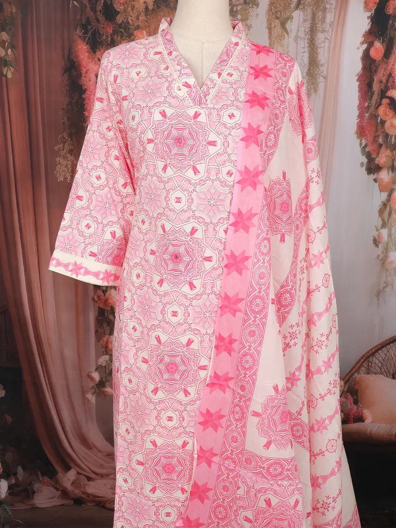 Pink Geometric Printed Cotton Salwar Suit With Dupatta 2