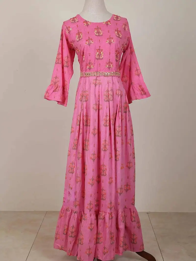 Pink Long Kurti Adorned With Floral Prints 1
