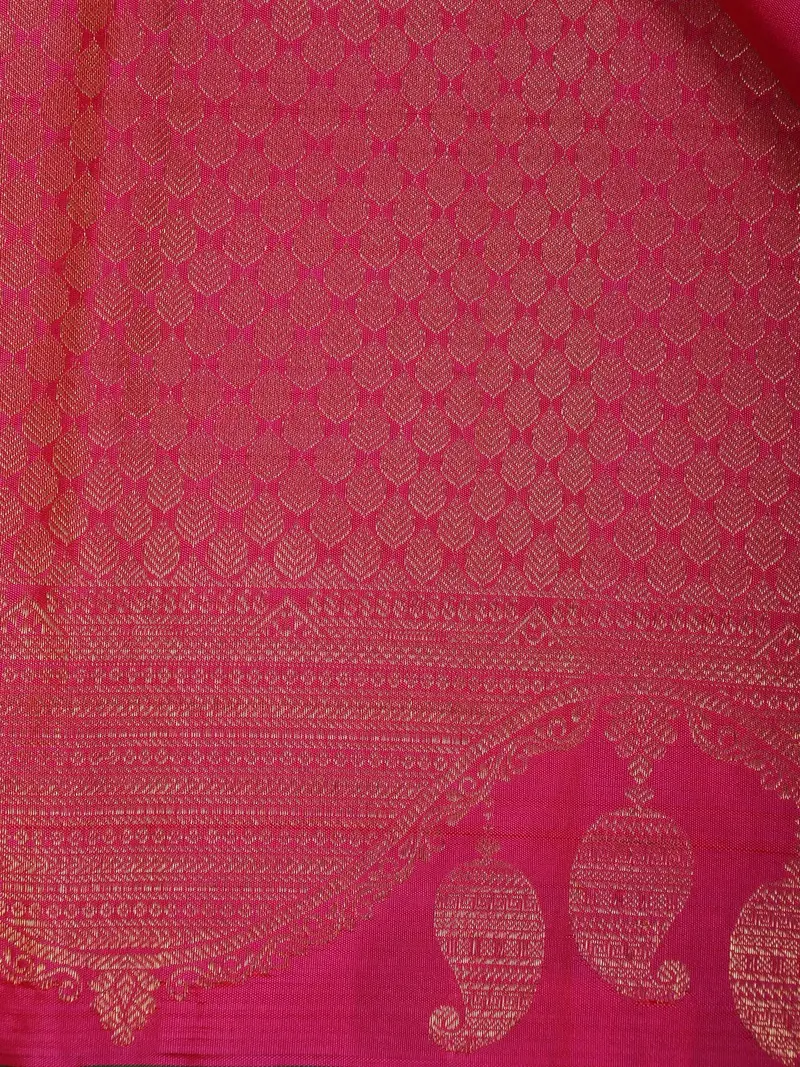 Pink Paisley And Leaf Motif Pure Kanchipuram Silk Saree 2