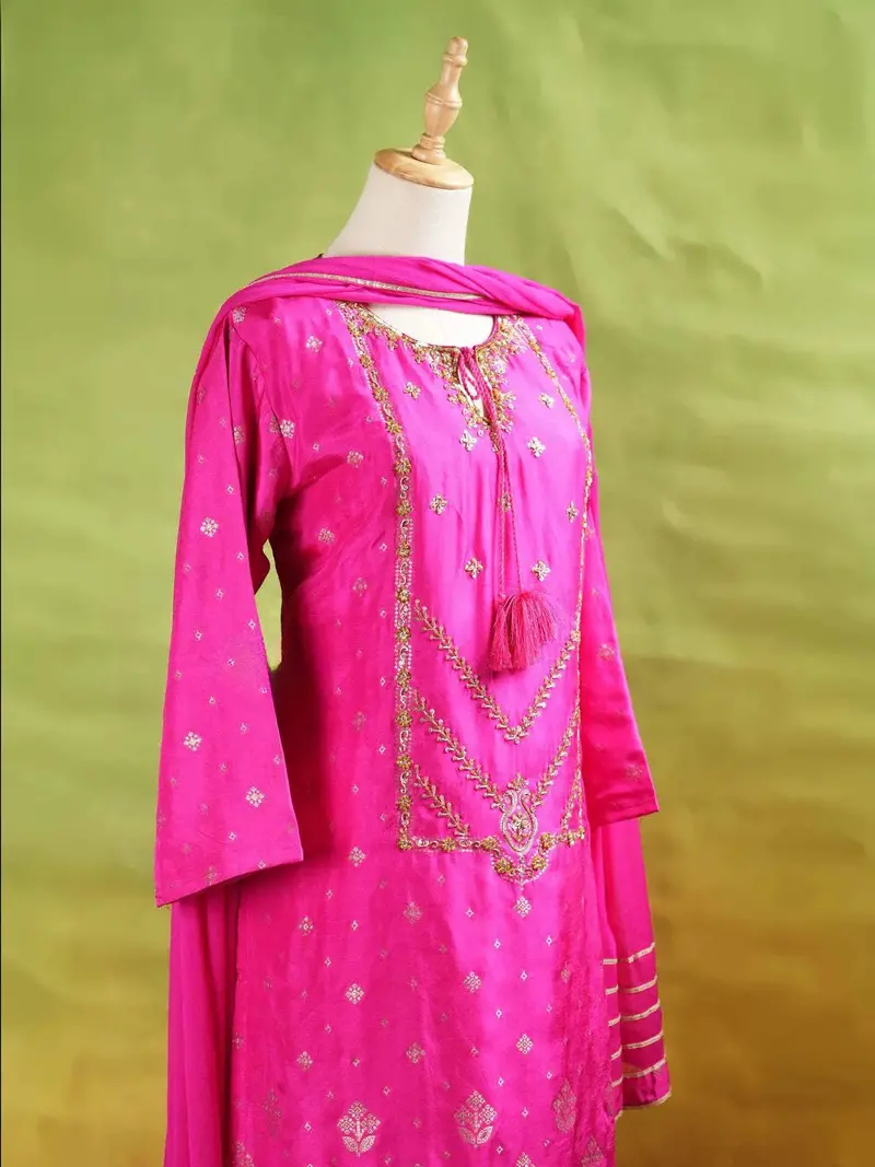 Pink Palazzo Suit Adorned With Floral Embroidery, With Dupatta And 3/4 Sleeve 4