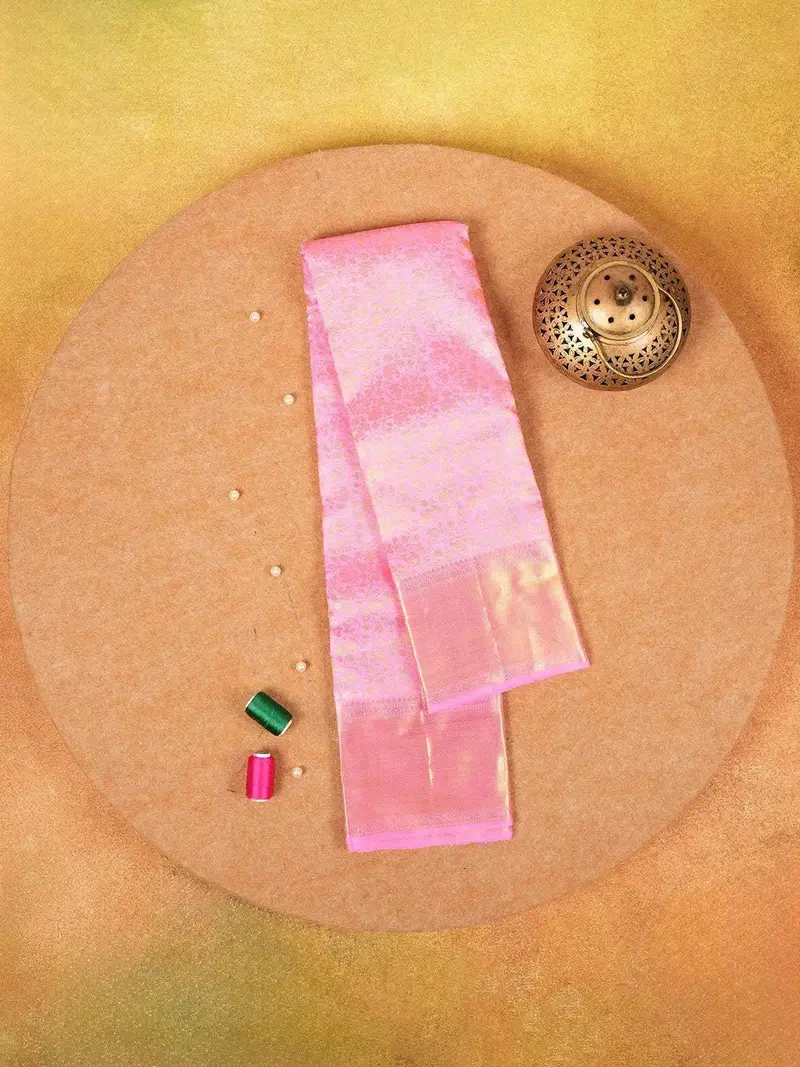 Pink Pure Kanchipuram Silk Saree With Floral Patterns On The Body And With Designed Border 1