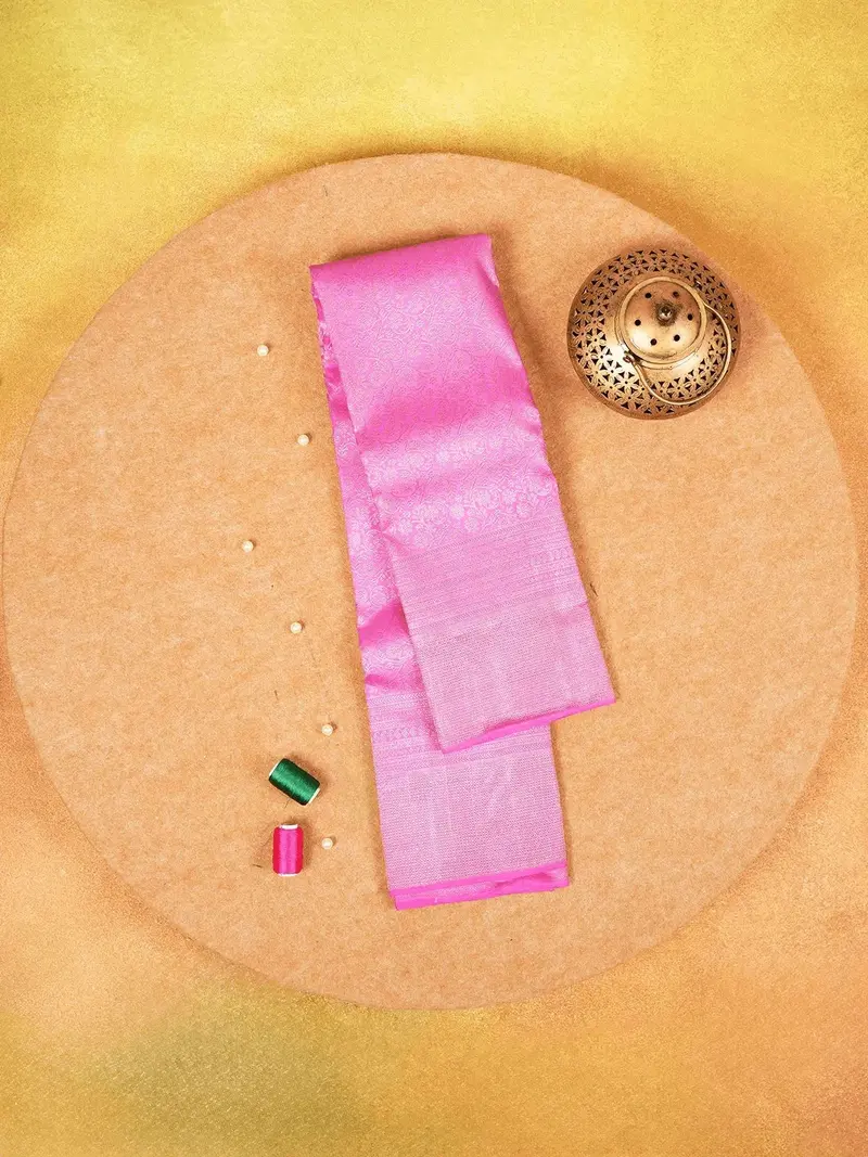 Pink Pure Kanchipuram Silk Saree With Floral Patterns On The Body, With Designed Border 1