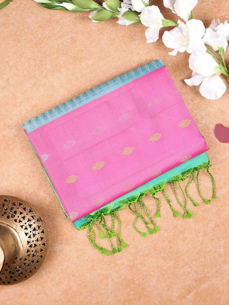 Pink Soft Silk Saree With Flower And Leaf Design On The Body And Without Border 1