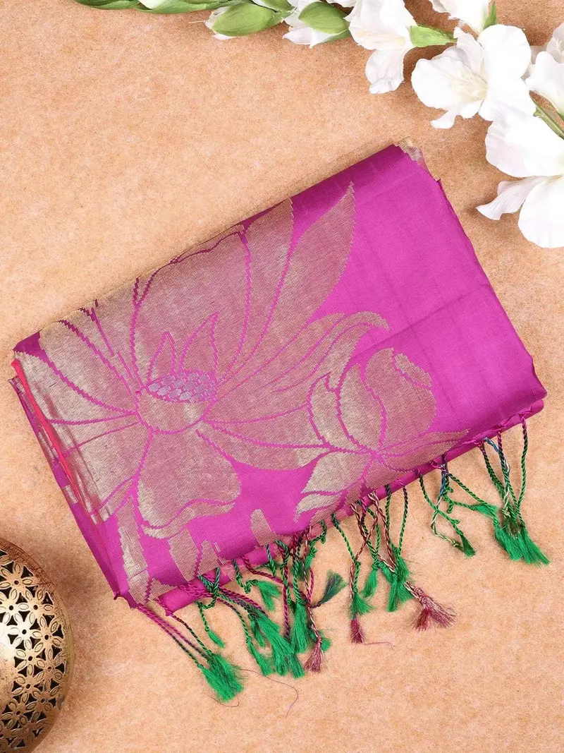 Pink Soft Silk Saree With Plain Body Design With Flower Designed Contrast Border 1