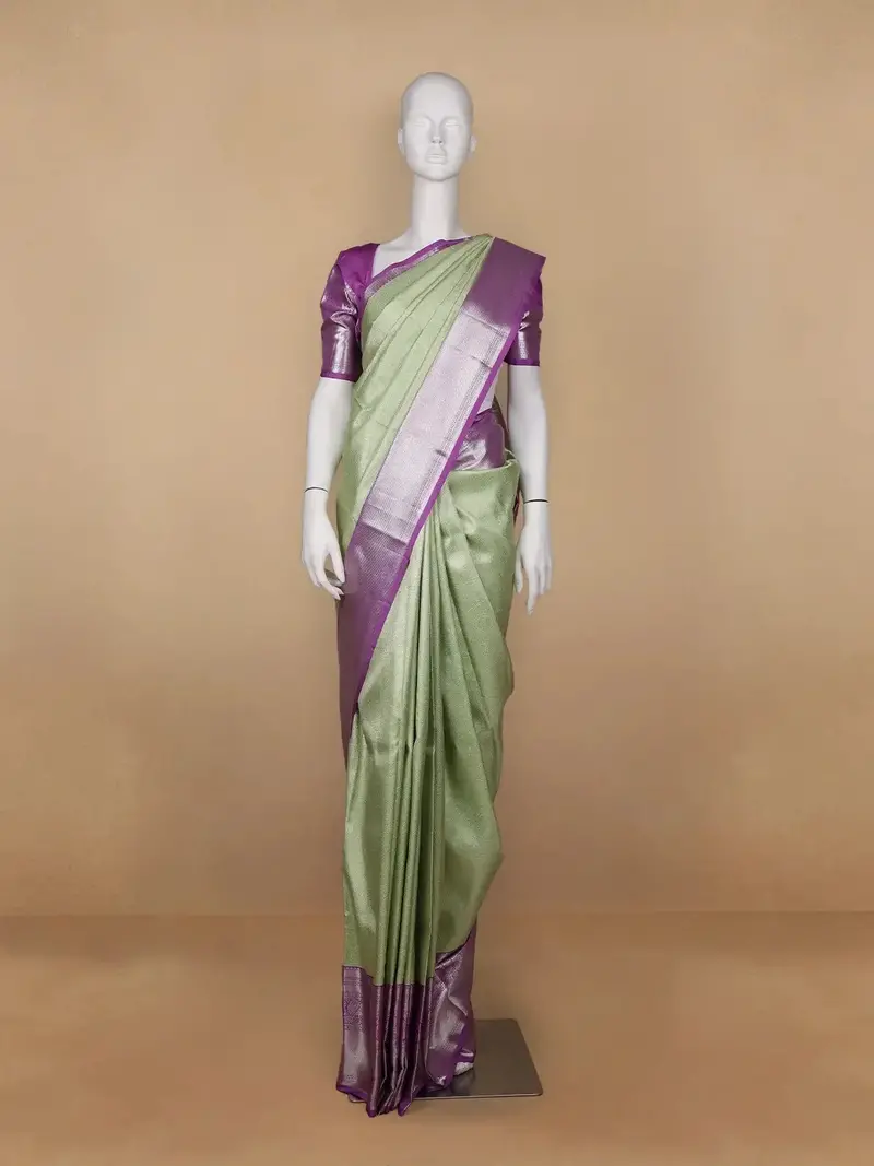 Pista Green Floral Woven Pure Kanchipuram Silk Saree 1
