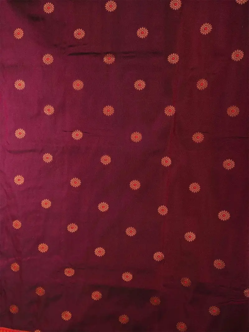 Purple Banarasi Saree With Floral Design & Designed Zari Border 2